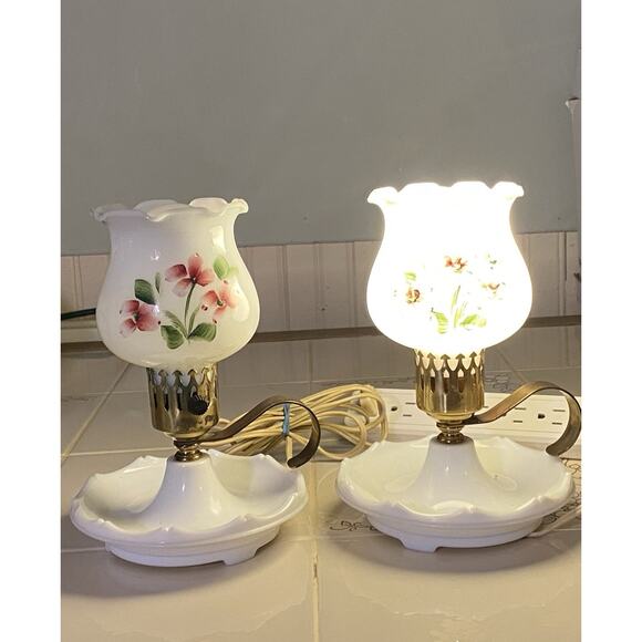 Vintage Milk Glass Hurricane Parlor Hand Painted Floral Lamp Scallop Base Style - Picture 3 of 16
